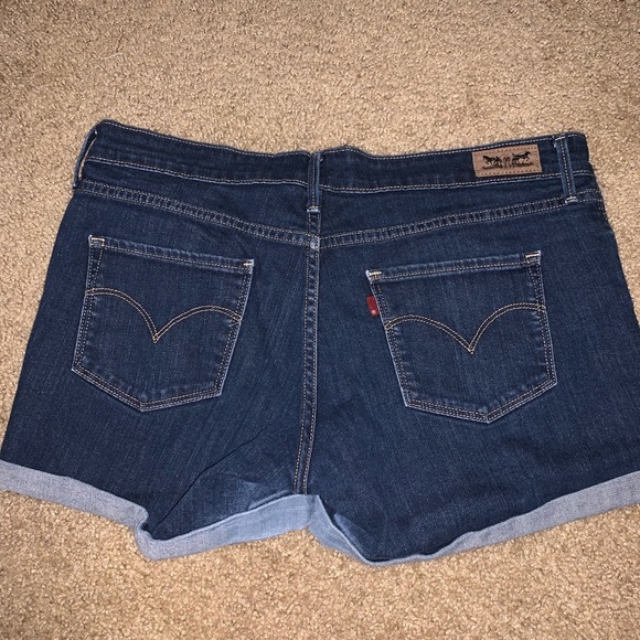 LEVI JEAN SHORTS - Picture 2 of 2